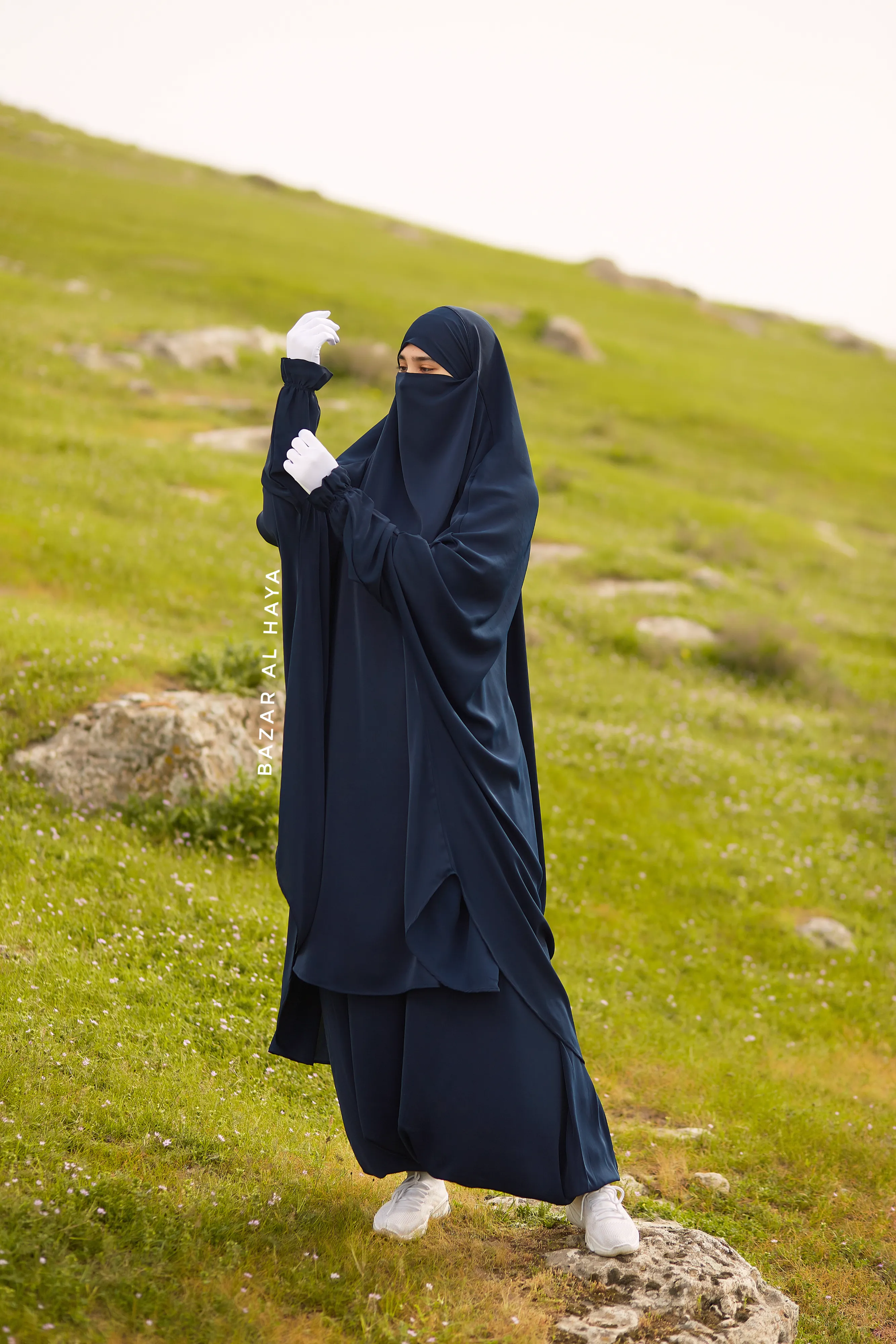 Navy Hafsa Two Piece Jilbab With Harem Pants - Athletic Shalwar