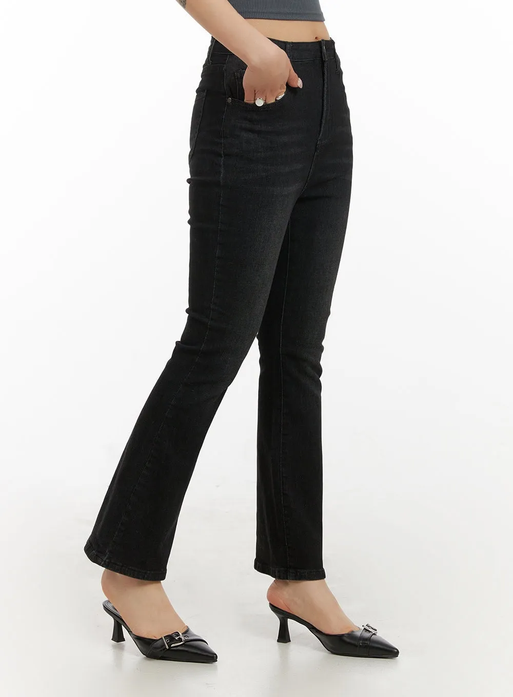 Slim Bootcut Cropped Jeans IY410